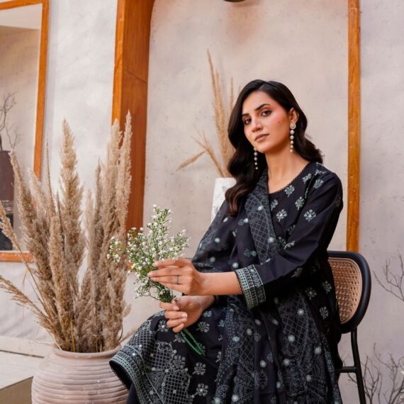 Zari Bordered Pure Silk Chiffon Dupatta